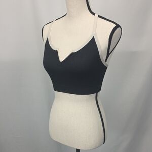 Colsie Black and White V-Neck Top
